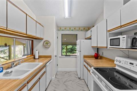 283 W Celery Circle, Oviedo FL - photo 8 of 27