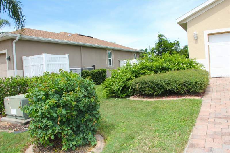 3 bedroom Single Family Residence at 24684 Rio Villa Lakes Circle, Rio Villa Lakes, Punta Gorda — photo 5