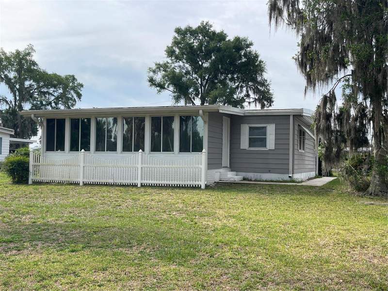87 N BOBWHITE ROAD home for sale in Continental Country Club