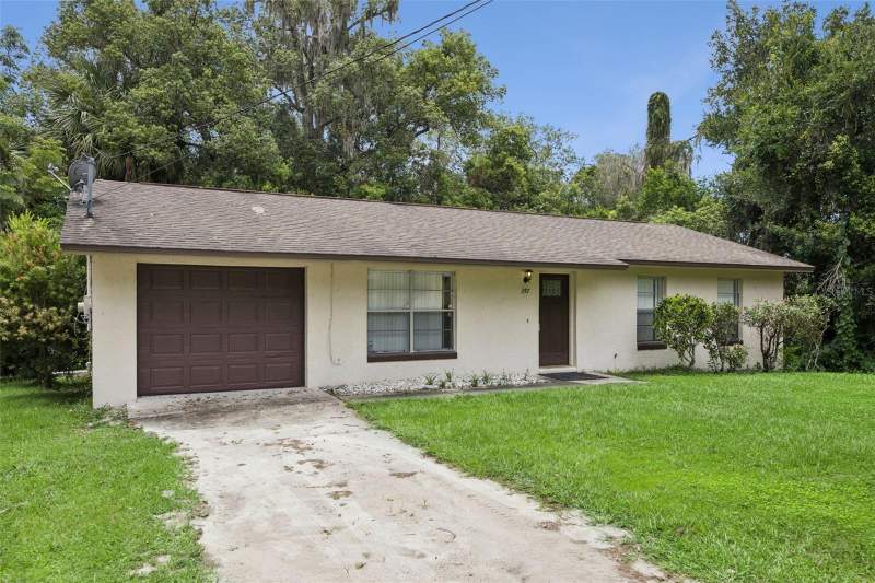 3 bedroom Single Family Residence at 397 S Orange Avenue, Orange City, Orange City — photo 4