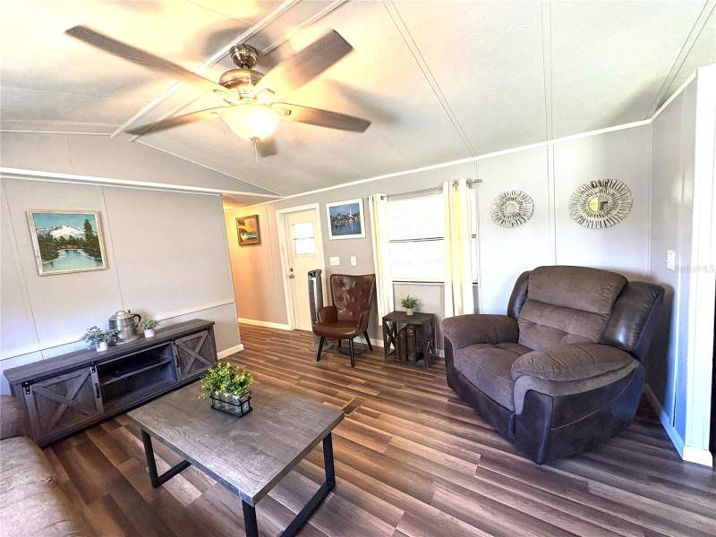 2 bedroom Manufactured Home at 10526 E Irene Street, Inverness, Inverness — photo 5