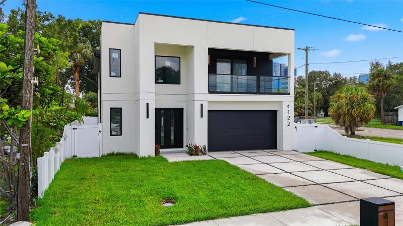 4 bedroom Single Family Residence at 4122 W Nassau Street, Belvedere Park, Tampa — photo 4
