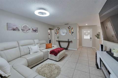 9724 Cypress Pond Avenue, Tampa FL - photo 19 of 30