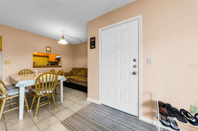 2 bedroom Condominium at 2575 Pine Ridge Way #E1, Pine Ridge At Palm Harbor, Palm Harbor — photo 5