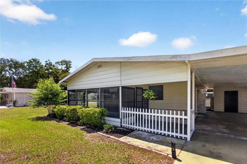 2 bedroom Single Family Residence at 8972 SW 103rd Lane, Pine Run Estate, Ocala — photo 3