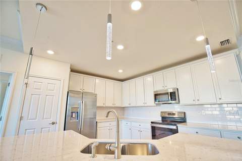 10042 Crooked Creek Drive #102, Venice FL - photo 6 of 6