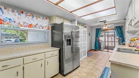 6352 Butternut Drive, Lakeland FL - photo 11 of 54