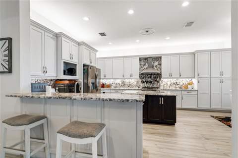 4924 Pamplona Court, Wimauma FL - photo 12 of 71