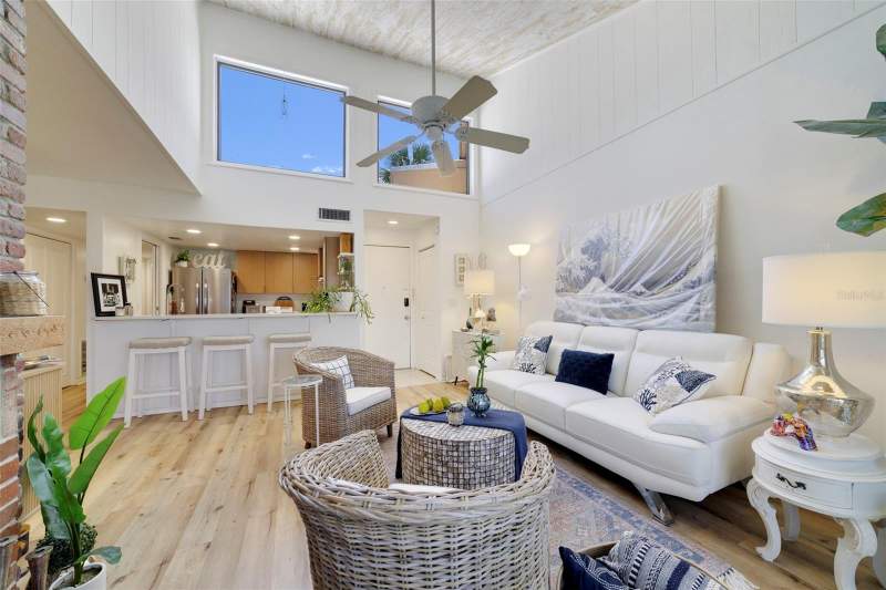 2 bedroom Condominium at 1051 S Highland Street #7D, Mount Dora Bunker Hill Condo, Mount Dora — photo 3