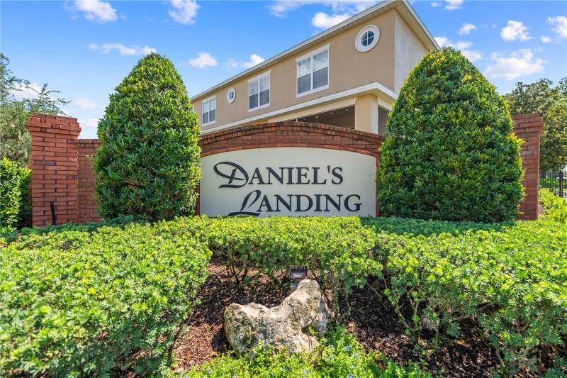 2 bedroom Townhouse at 241 DEEPCOVE ROAD, DANIELS LNDG A-J, WINTER GARDEN — photo 2