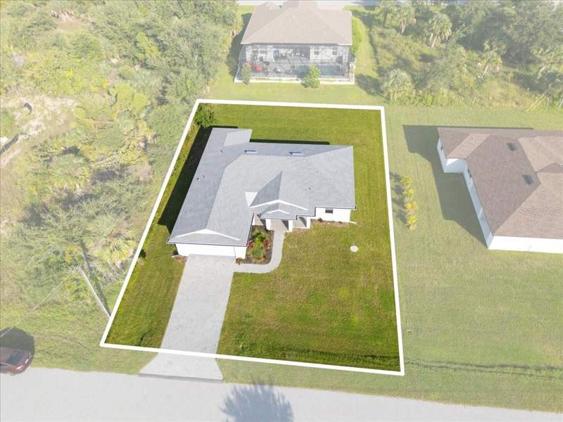 3 bedroom Single Family Residence at 9461 Attica Circle, Port Charlotte Sec 081, Port Charlotte — photo 4