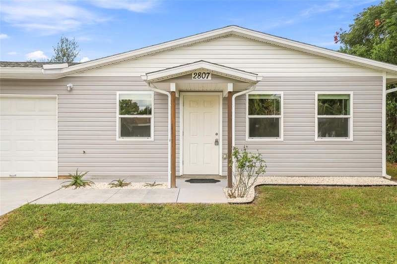 1 bedroom Single Family Residence at 2807 Madison Street, Inverness Acres Unit 01 Aka Inverness Village, Inverness — photo 3