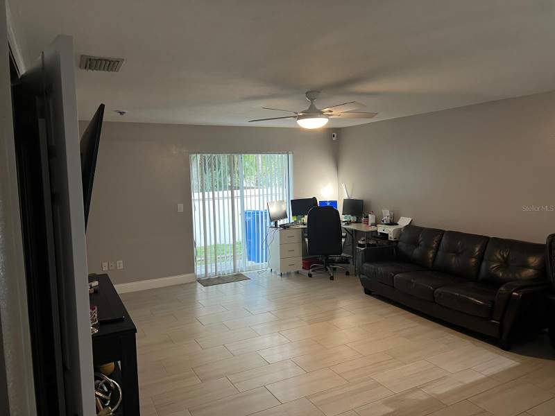 3 bedroom Townhouse at 8423 Edgewater Place Boulevard, Edgewater Place, Tampa — photo 2