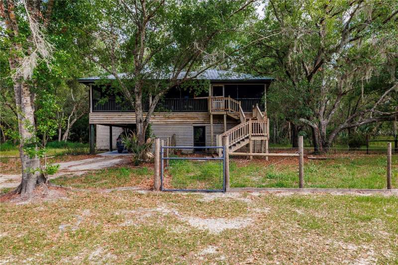 2 bedroom Single Family Residence at 8056 SW Horse Creek Road, Horse Crk Acres, Arcadia — photo 1