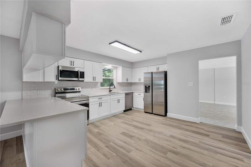 3 bedroom Single Family Residence at 11033 Sherrouse Road, Lakeland, Lakeland — photo 4