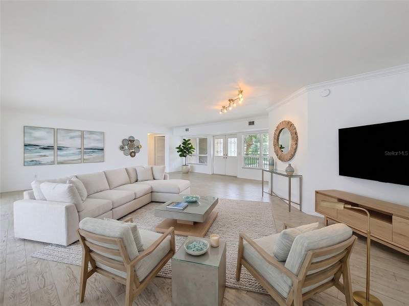 2 bedroom Condominium at 210 Dolphin Point #C, 210 Dolphin Point Condo, Clearwater Beach — photo 4
