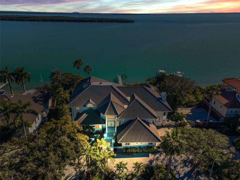 6 bedroom Single Family Residence at 5212 62nd Avenue, Bayway Isles Unit 2 Rep, St Petersburg — photo 4