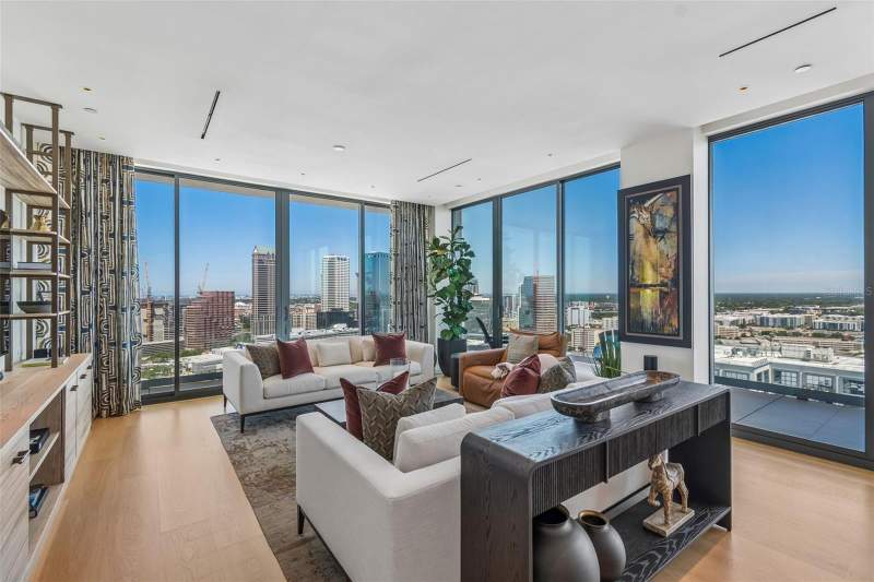 3 bedroom Condo - Hotel at 1000 Water Street #2501, 1000 Water Street Condo, Tampa — photo 3