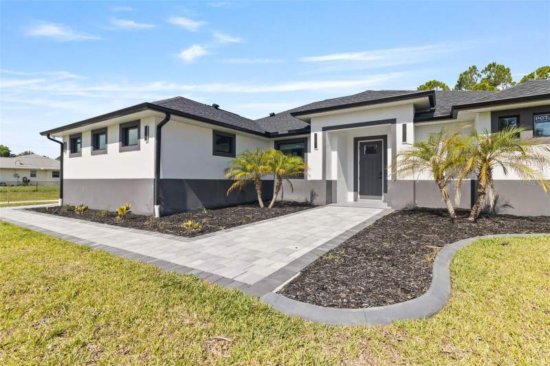 3 bedroom Single Family Residence at 2385 Ecker Terrace, Port Charlotte Sub 48, North Port — photo 5