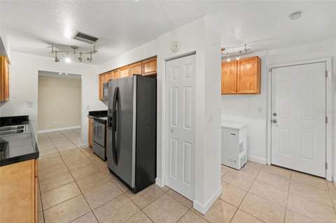 1480 Queen Anne Drive, Palm Harbor FL - photo 8 of 33