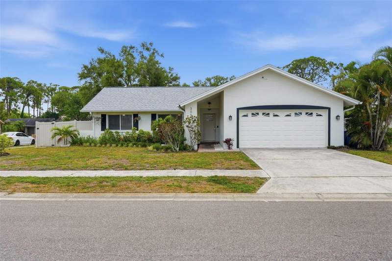 3 bedroom Single Family Residence at 3052 Heron Place, Sound West, Clearwater — photo 2