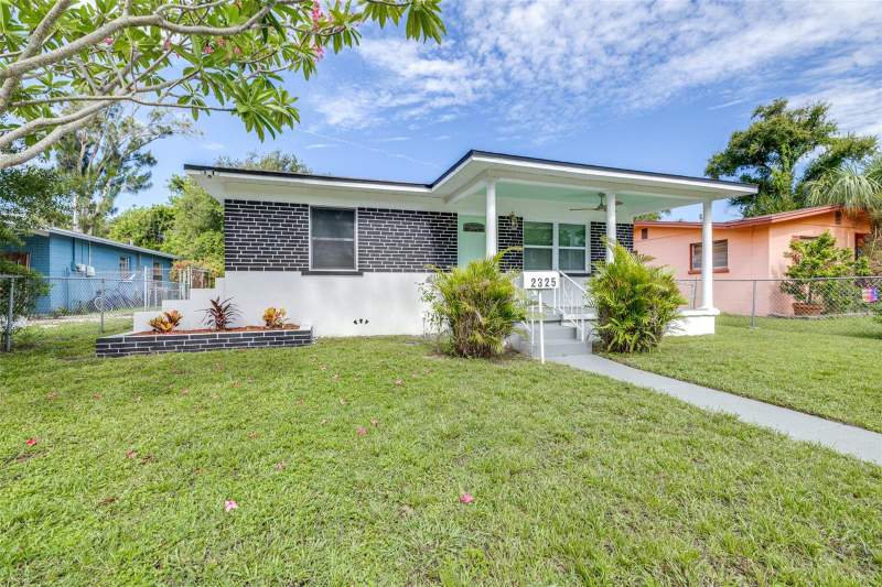 3 bedroom Single Family Residence at 2325 Highland Street, Welshs Lakeview, St Petersburg — photo 3