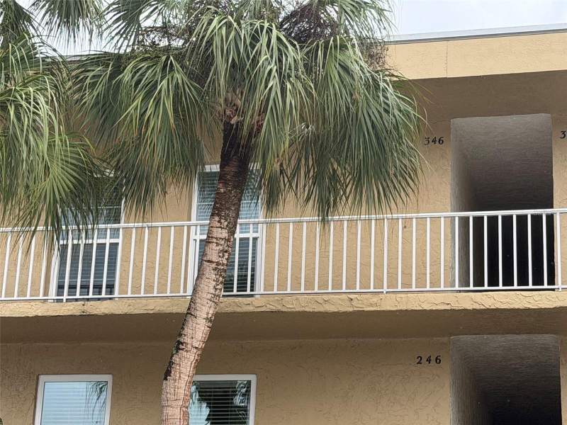 225 COUNTRY CLUB DRIVE #E346 home for sale in Penthouse Greens