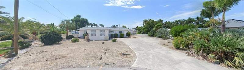 2 bedroom Single Family Residence at 3435 Sea Holly Lane, St Jude Harbors, St James City — photo 2