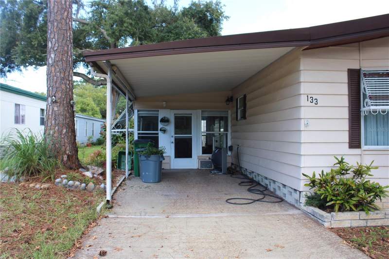 2 bedroom Manufactured Home at 133 Vinewood Drive #9, Briar Creek Mobile Home Community II Condo, Safety Harbor — photo 3