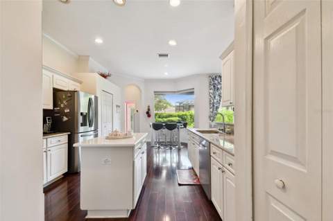 10502 Castleford Way, Tampa FL - photo 9 of 41