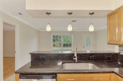 11036 Jacqueline Avenue, Englewood FL - photo 22 of 49