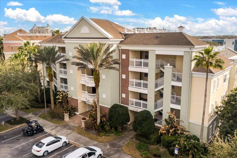1114 SUNSET VIEW CIRCLE #402 home for sale in Villas at Reunion Square