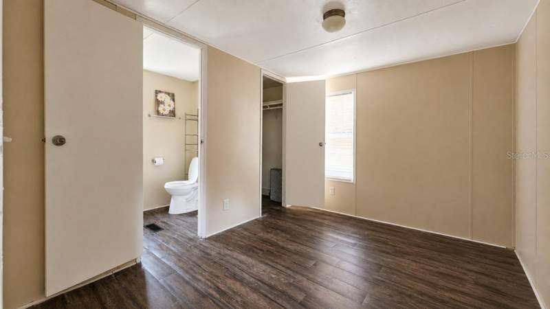 2 bedroom Manufactured Home at 24325 SW 46th Avenue, Newberry, Newberry — photo 5