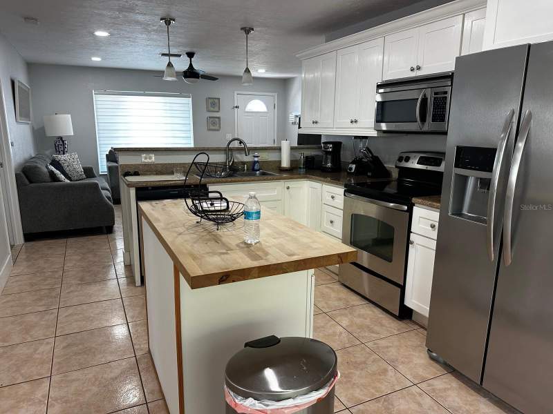 3 bedroom Single Family Residence at 1159 Fundy Road, South Venice, Venice — photo 5