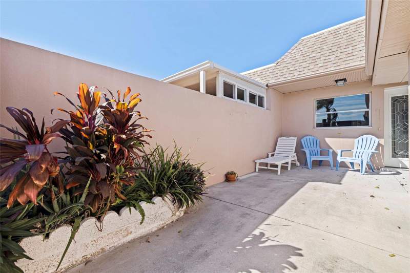 2 bedroom Condominium at 409 Boca Ciega Point Boulevard #409, Boca Ciega Point, St Petersburg — photo 2