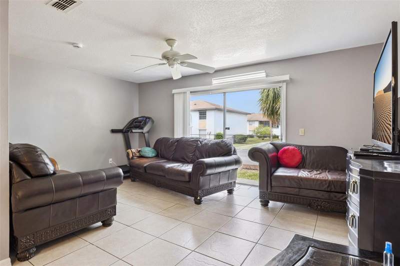 2 bedroom Townhouse at 2460 SUMMERFIELD WAY, SUMMERFIELD TWNHMS, KISSIMMEE — photo 4
