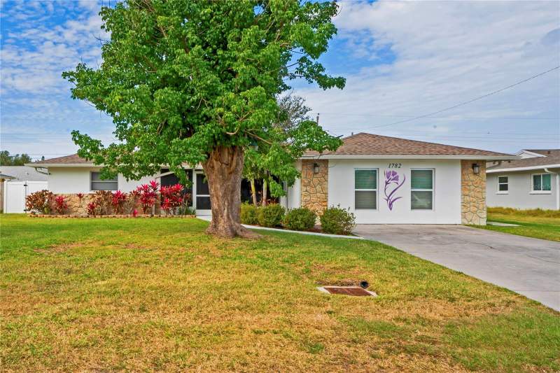 1782 COCONUT DRIVE home for sale in Venice Gardens