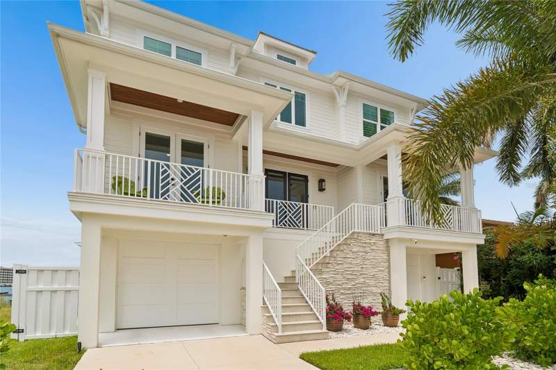 5 bedroom Single Family Residence at 17715 WALL CIRCLE, HARBOR SHORES 4TH ADD, REDINGTON SHORES — photo 2