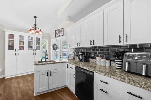 1049 Larkin Road, Spring Hill FL - photo 24 of 64