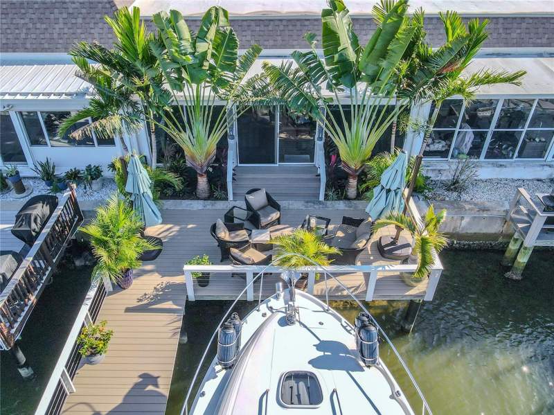 2 bedroom Villa at 345 Boca Ciega Point Boulevard, Boca Ciega Point East, St Petersburg — photo 2