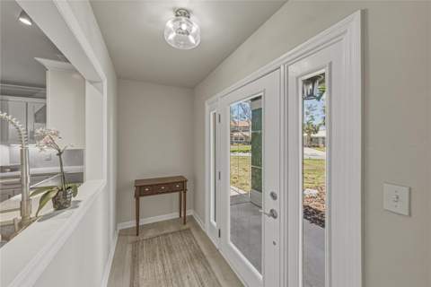 6717 Cardinal Drive, St Petersburg FL - photo 7 of 74
