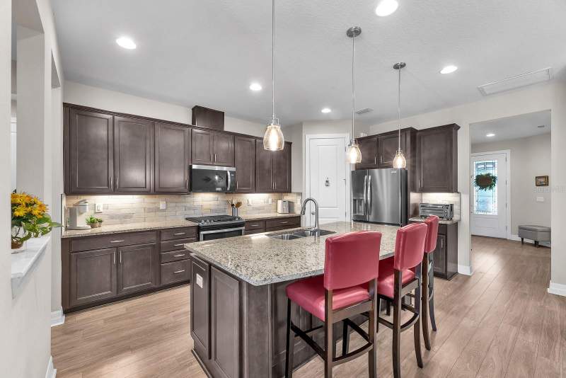 3 bedroom Single Family Residence at 5708 Esker Falls Lane, Fishhawk Ranch West Ph 2A/, Lithia — photo 4