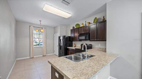 12843 Buffalo Run Drive, Gibsonton FL - photo 9 of 35