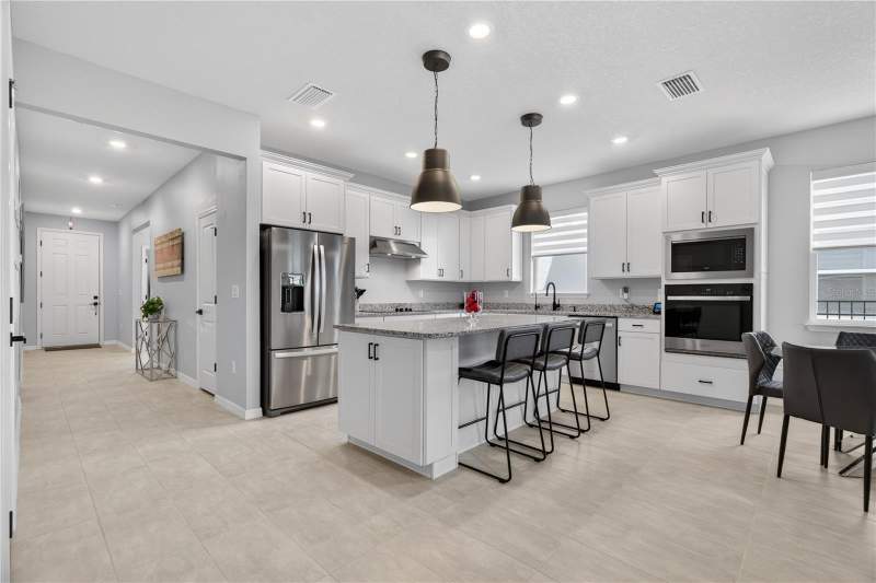 4 bedroom Single Family Residence at 7239 Ivy Tendril Avenue, Everbe, Orlando — photo 3