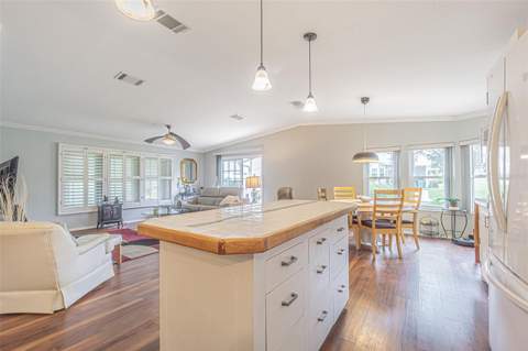 37654 Neukom Avenue, Zephyrhills FL - photo 20 of 56