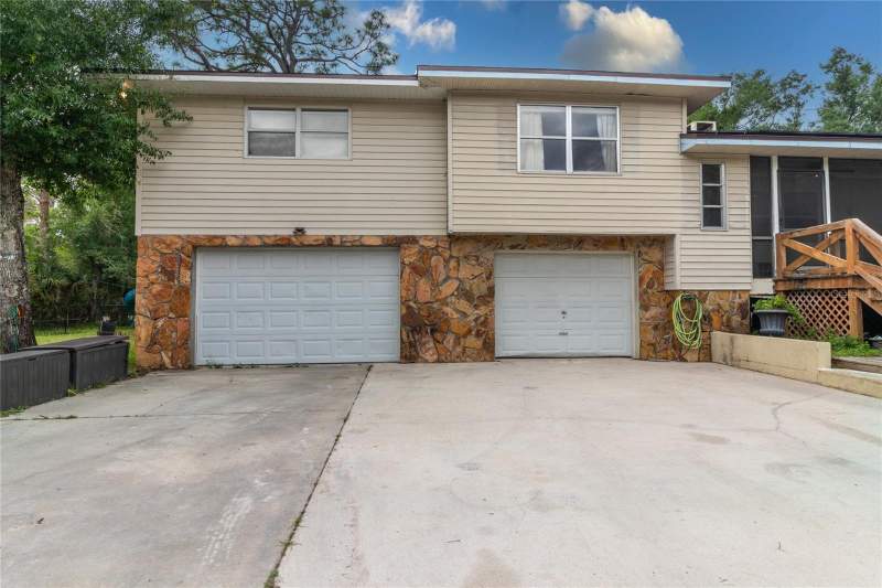 3 bedroom Single Family Residence at 1143 Meyers Road, River Palms, Venice — photo 2