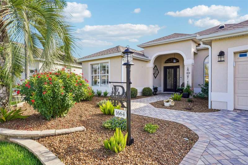 3 bedroom Single Family Residence at 1664 Duffy Loop, Villages Of Sumter, The Villages — photo 4