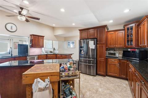 1818 Dolphin Boulevard, St Petersburg FL - photo 12 of 58