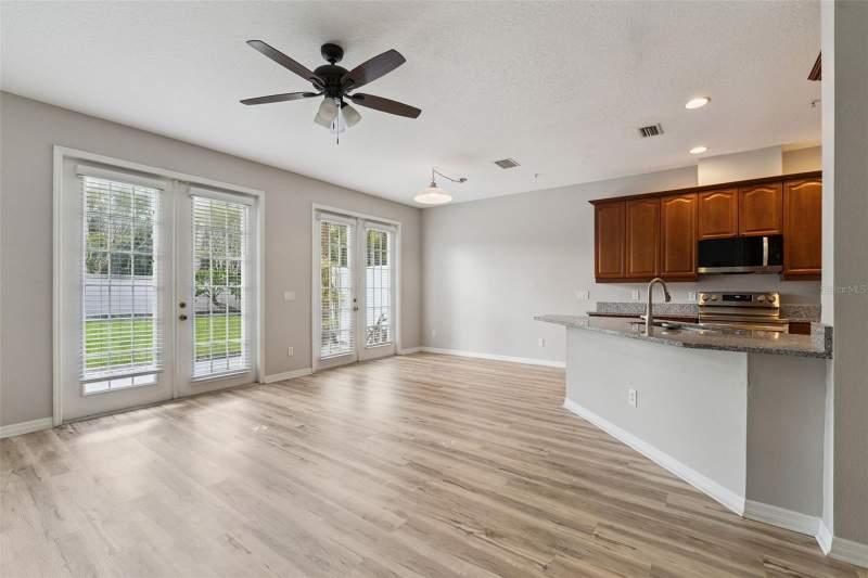 2 bedroom Townhouse at 512 Pinebranch Circle, Barclay Reserve Twnhms, Winter Springs — photo 4