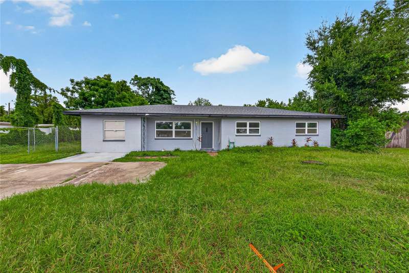 3 bedroom Single Family Residence at 708 N Parsons Avenue, Unplatted, Brandon — photo 1